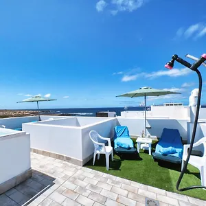 https://karma-famara-2.in-canary-islands.com
